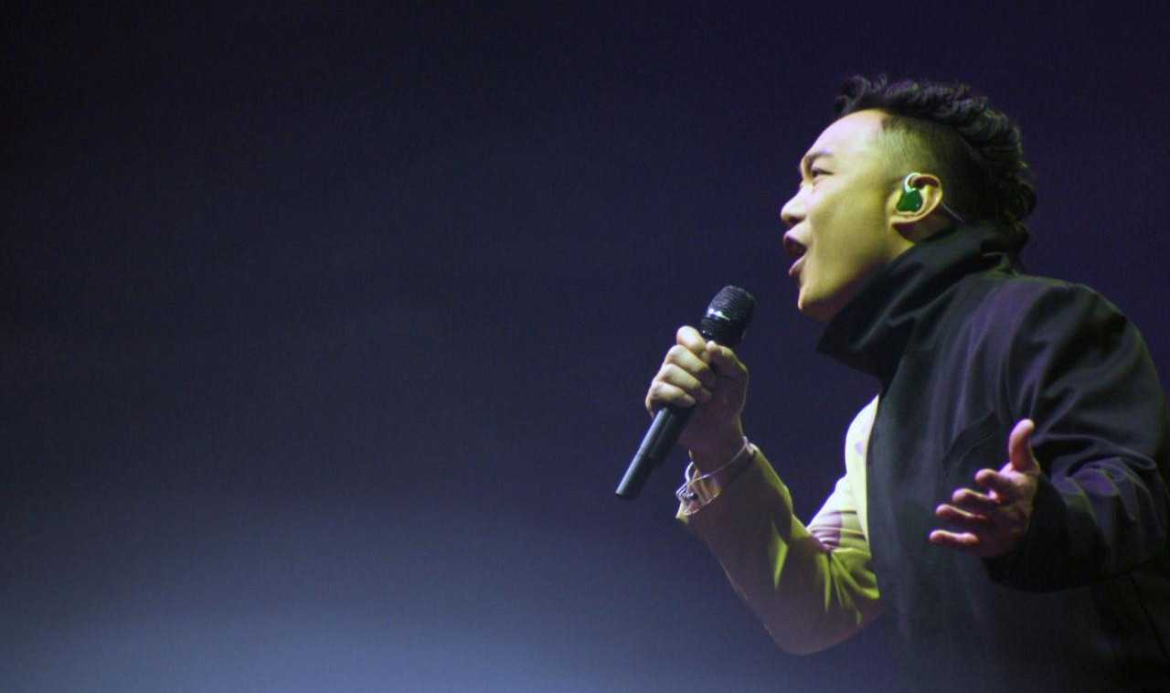 最佳损友钢琴谱-陈奕迅-我们总是一路向前，又一路走散7