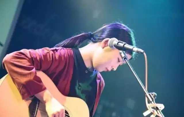 七月上简谱  Jam   我欲乘风破浪 踏遍黄沙海洋 与其误会一场 也要不负勇往.....6