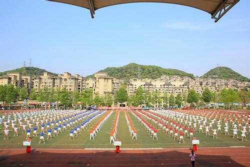 运动员进行曲简谱   中国人民解放军军乐团    家喻户晓的军乐艺术里程碑6