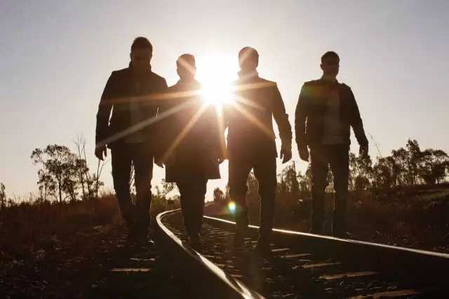 Seasons in the Sun简谱  Westlife带你纪念年少时光，阳光下的季节，倏然而逝5