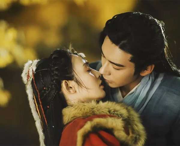 初见吉他谱-余昭源,叶里-若人生只如初见
