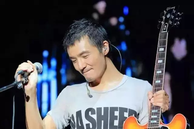 New Boy吉他谱 朴树 跳动旋转的音符，奔腾而欢乐的人间，金灿灿的未来……4